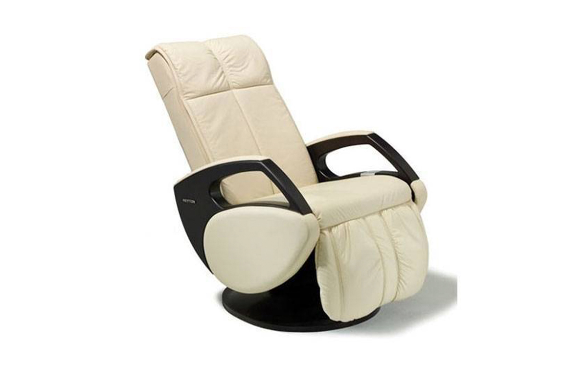 sillón de masaje Keyton Dynamic SensorSpa elegante en piel y madera
