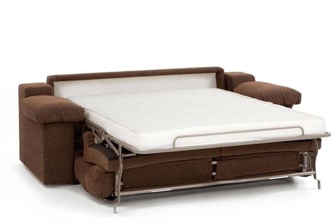 Tres opciones para ampliar el espacio de tu casa Mueble cama mesa de matrimonio