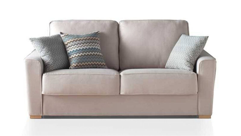 Sofá cama nórdico con colchón HR de alta densidad, diseño moderno y opción de chaiselongue, ideal para espacios cómodos y elegantes. Diseño frontal.