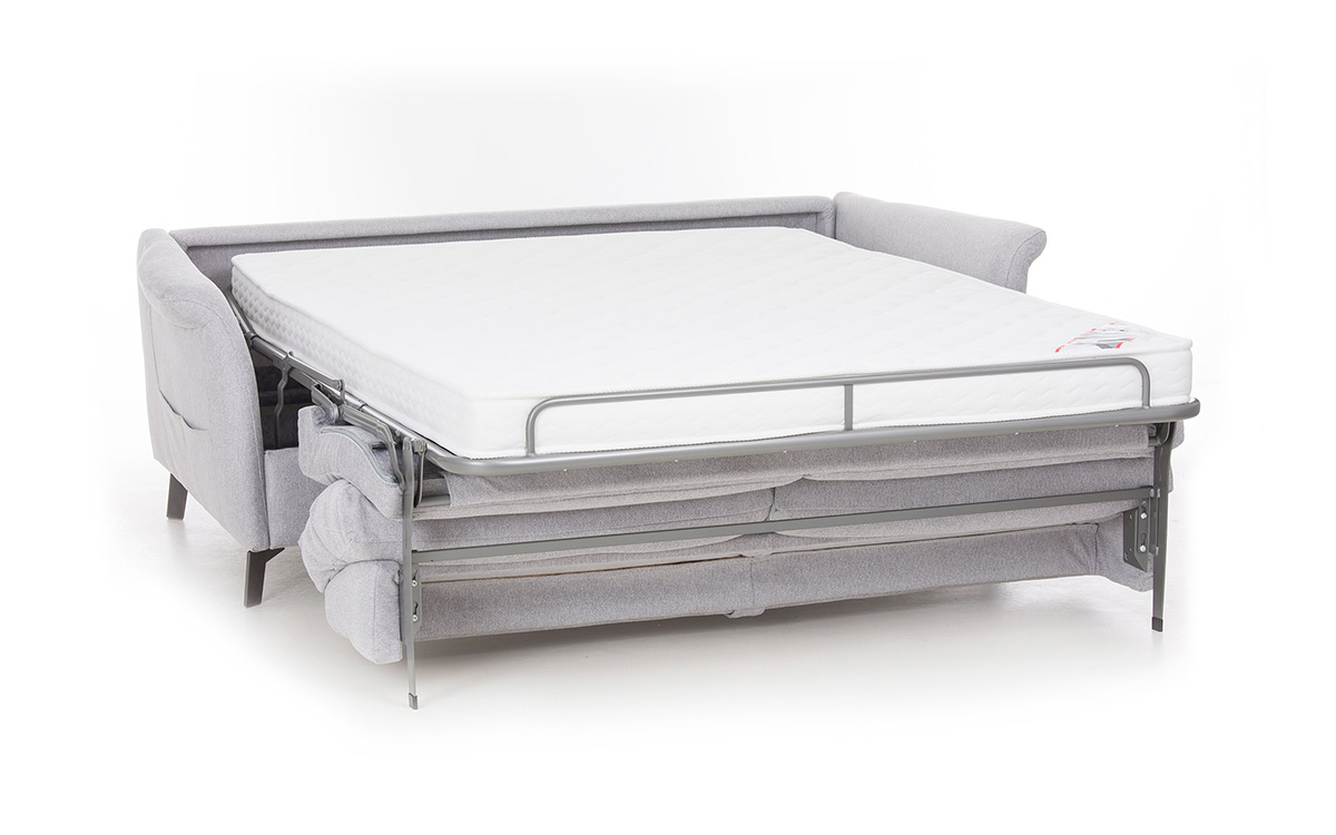 Sofá cama 140x190, colchón HR alta densidad, diseño atemporal con cabeceros opcionales, somier plano electrosoldado. Diseño abierto