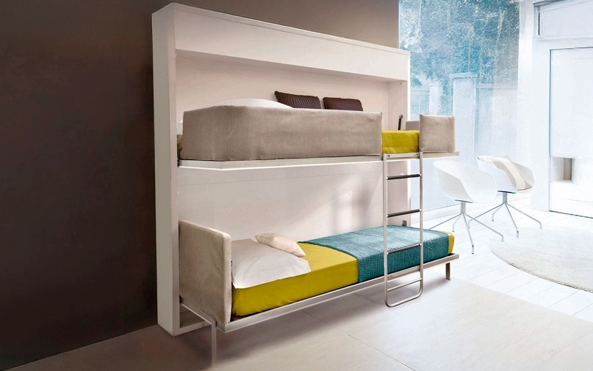 Litera abatible horizontal con escalera plegable y barandilla de seguridad, estilo minimalista.
