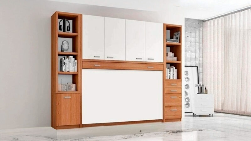 Mueble cama de matrimonio con armario superior y mesa abatible.